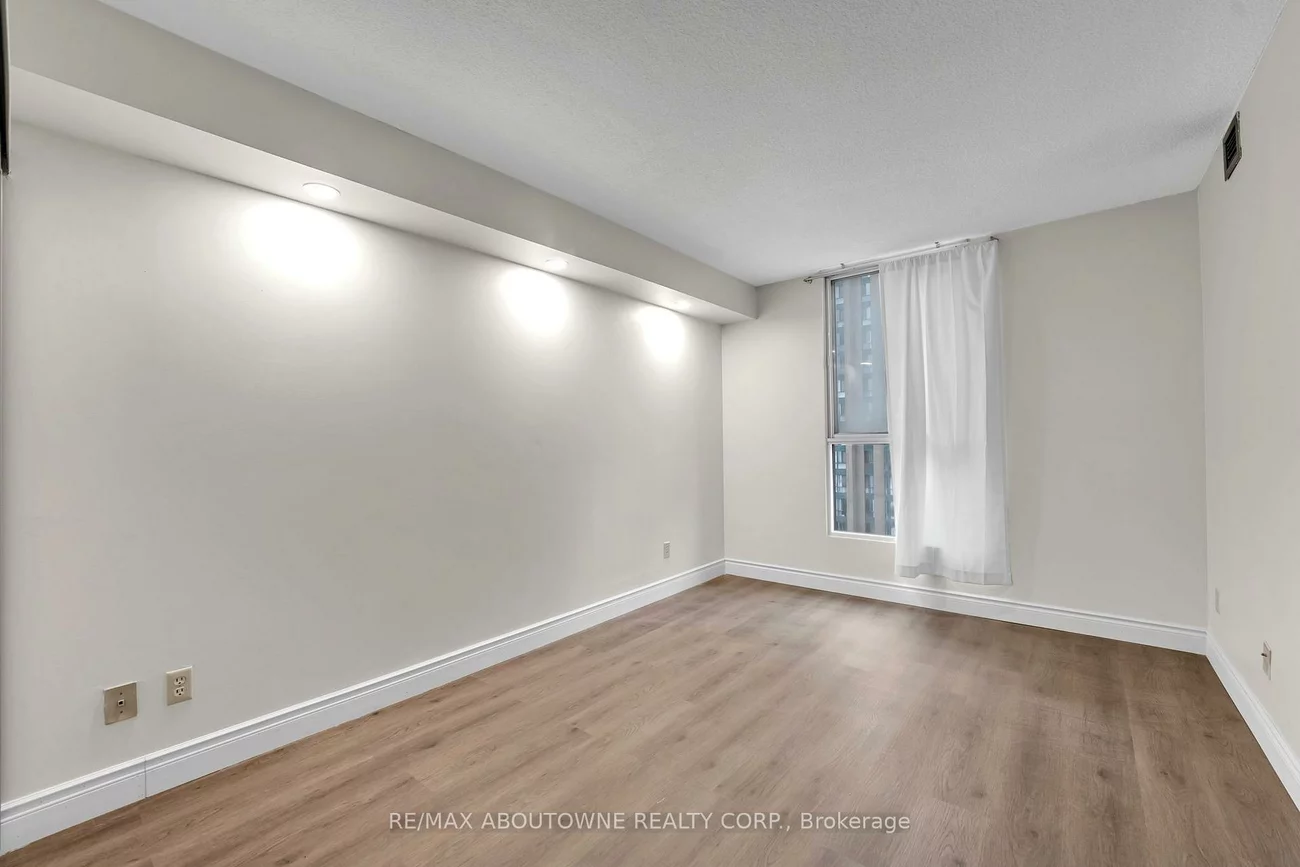 115, Hillcrest, Cooksville, Mississauga