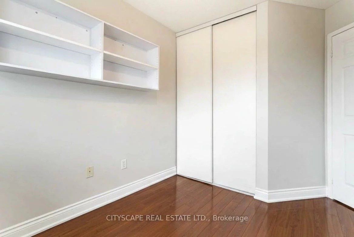 1480, Britannia, East Credit, Mississauga