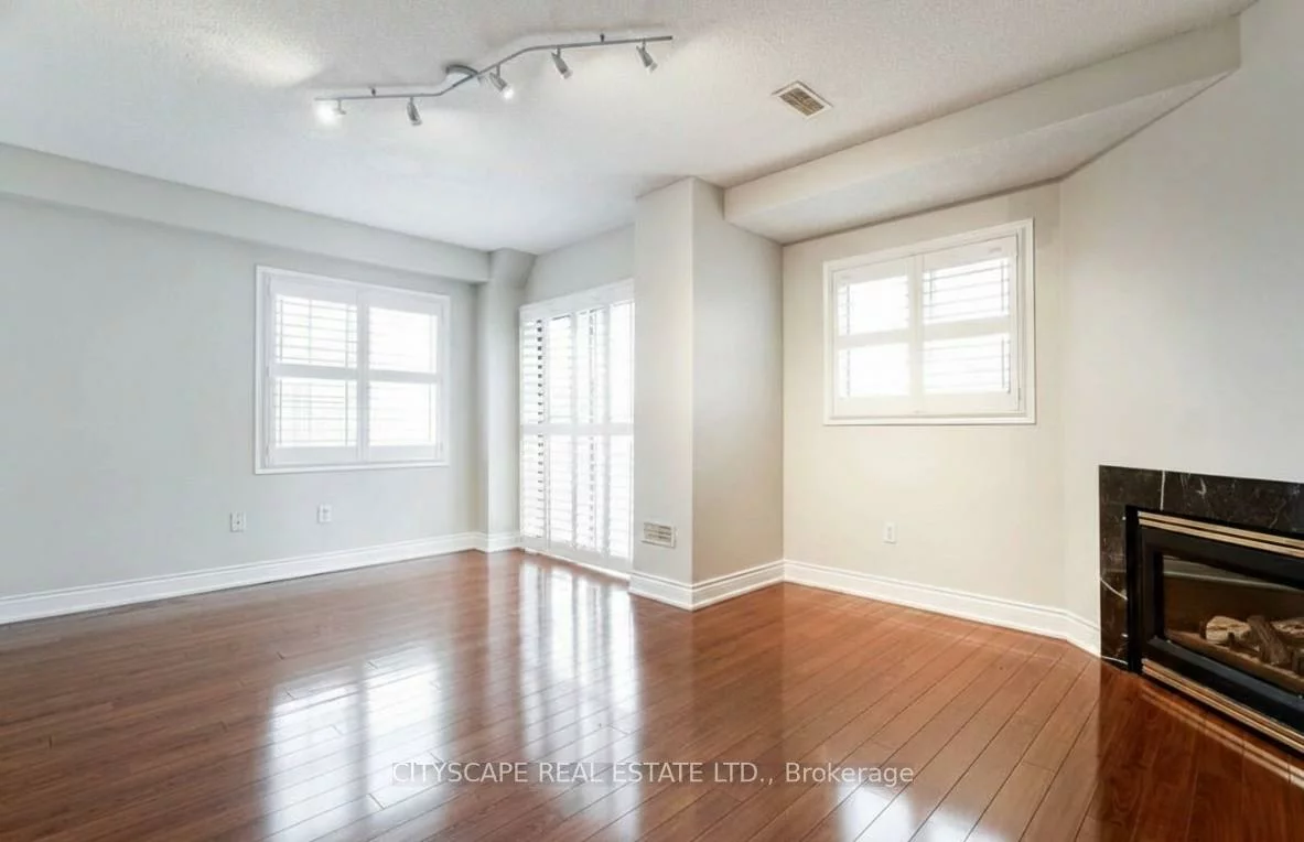 1480, Britannia, East Credit, Mississauga