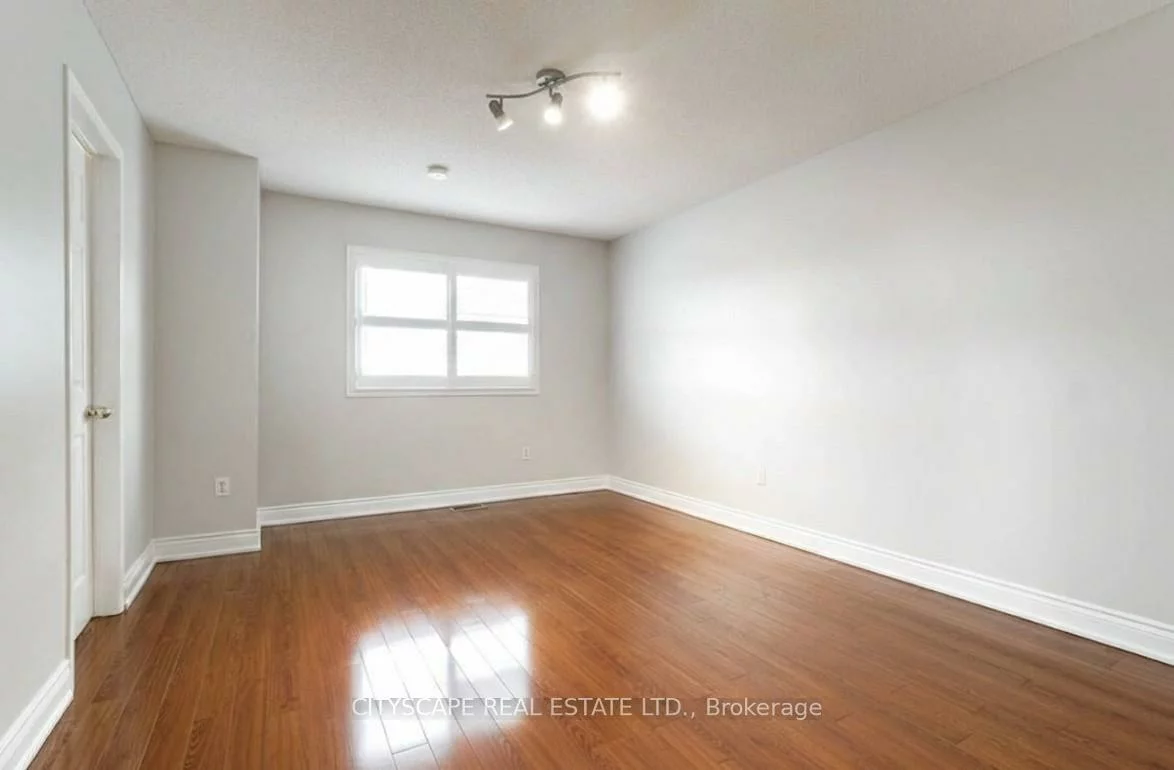 1480, Britannia, East Credit, Mississauga