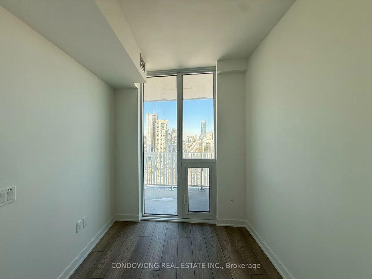 1, Fairview, Mississauga Valleys, Mississauga