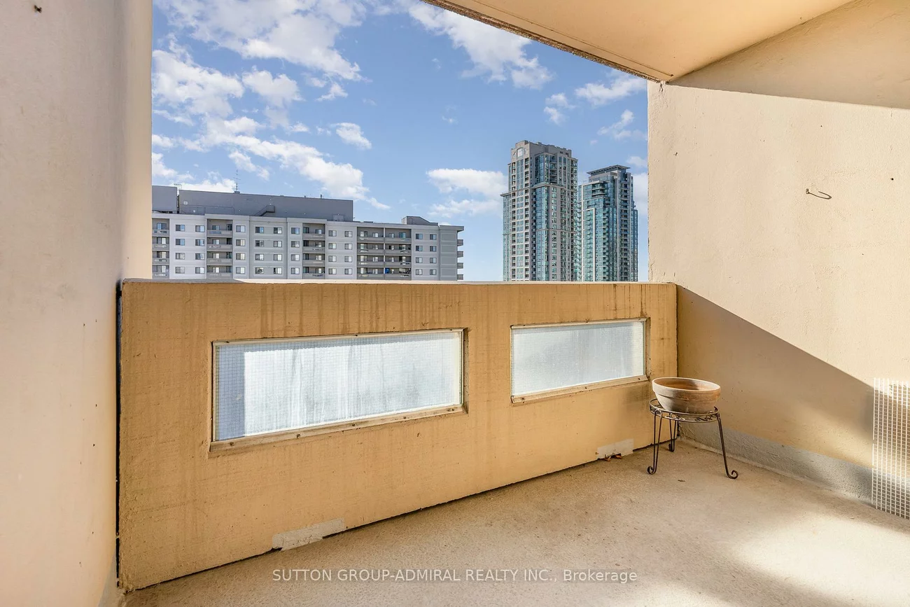 3590, Kaneff, Mississauga Valleys, Mississauga