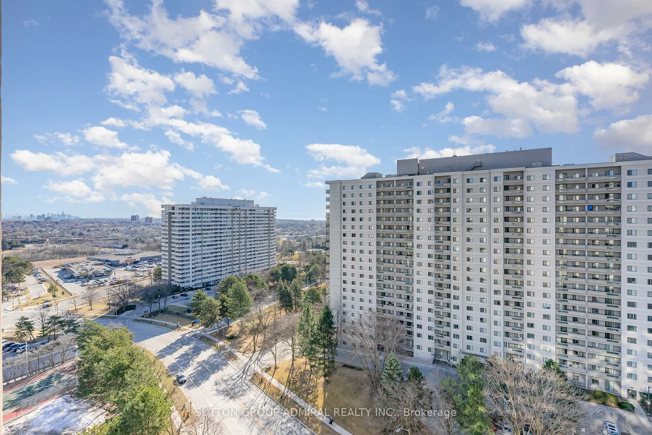 3590, Kaneff, Mississauga Valleys, Mississauga