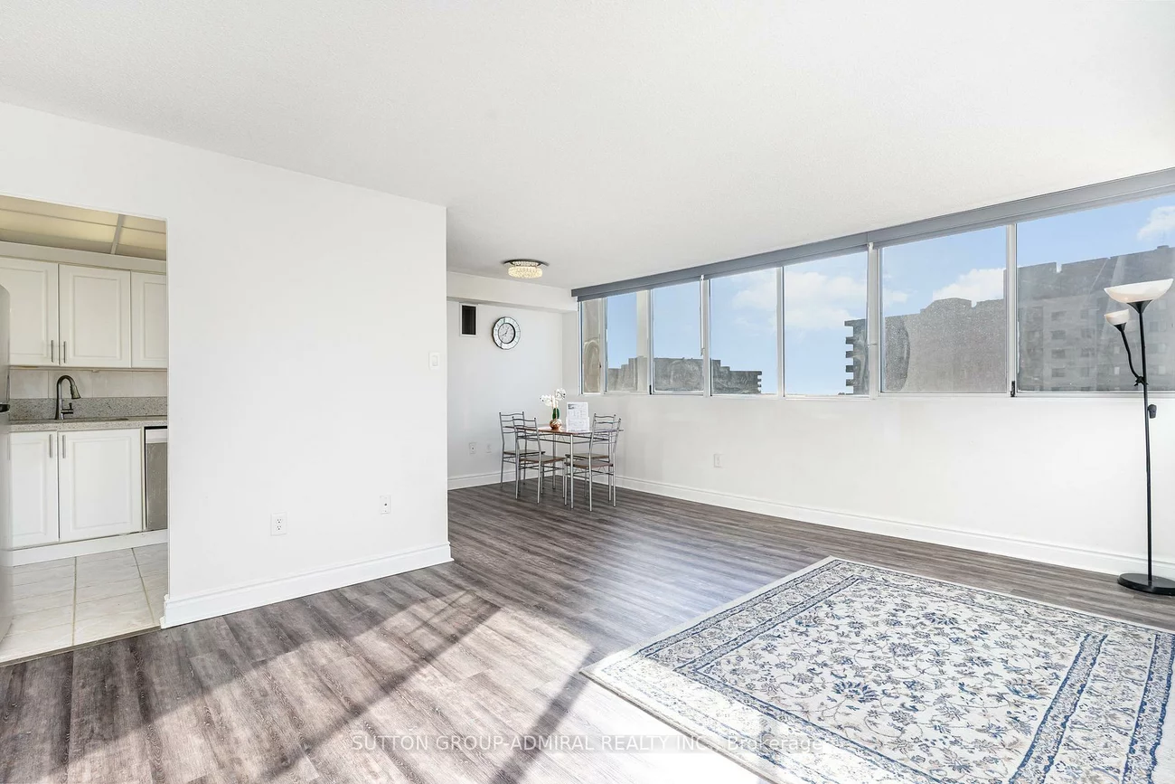 3590, Kaneff, Mississauga Valleys, Mississauga