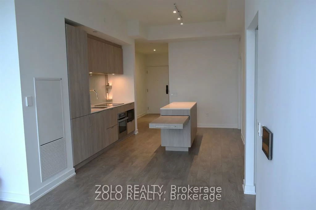 28, Ann, Port Credit, Mississauga