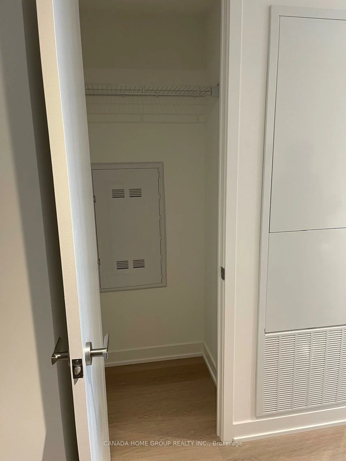 448, Burnhamthorpe, City Centre, Mississauga