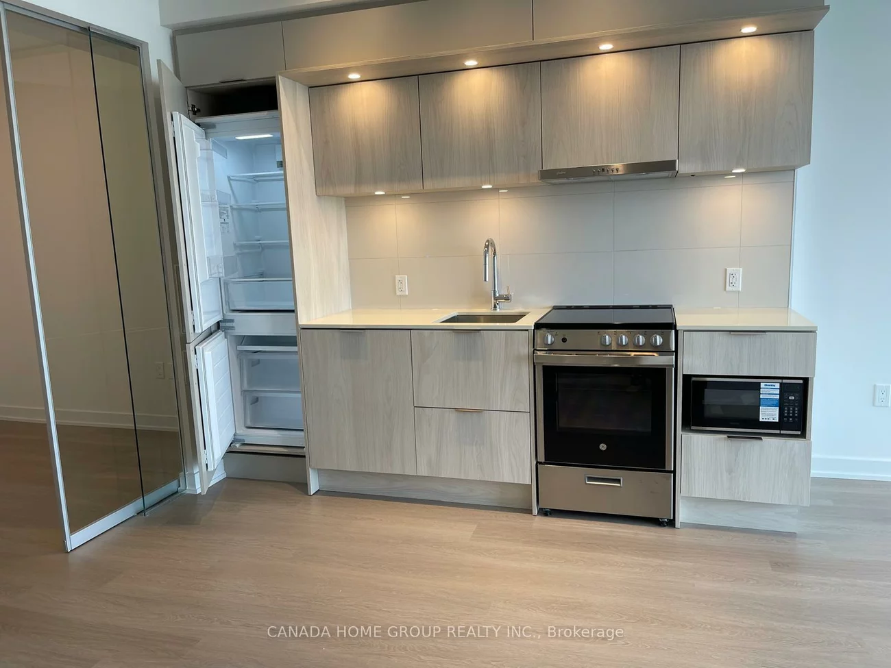 448, Burnhamthorpe, City Centre, Mississauga