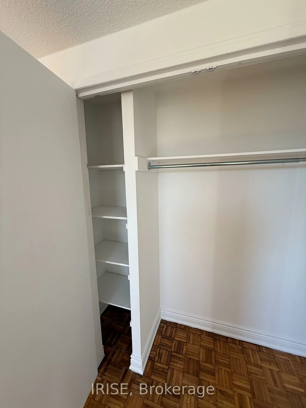 7555, Goreway, Malton, Mississauga