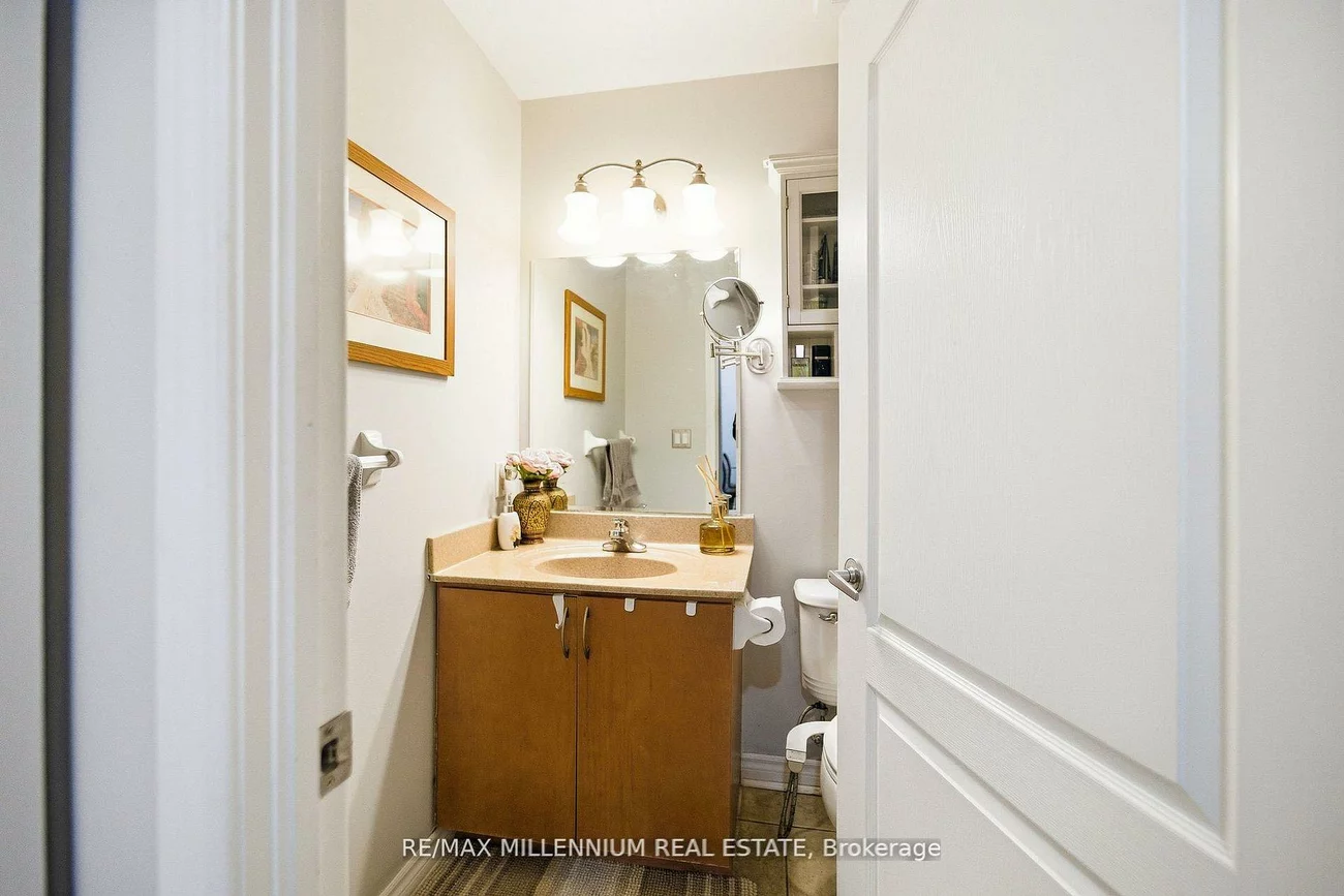 330, Royal Princess, City Centre, Mississauga