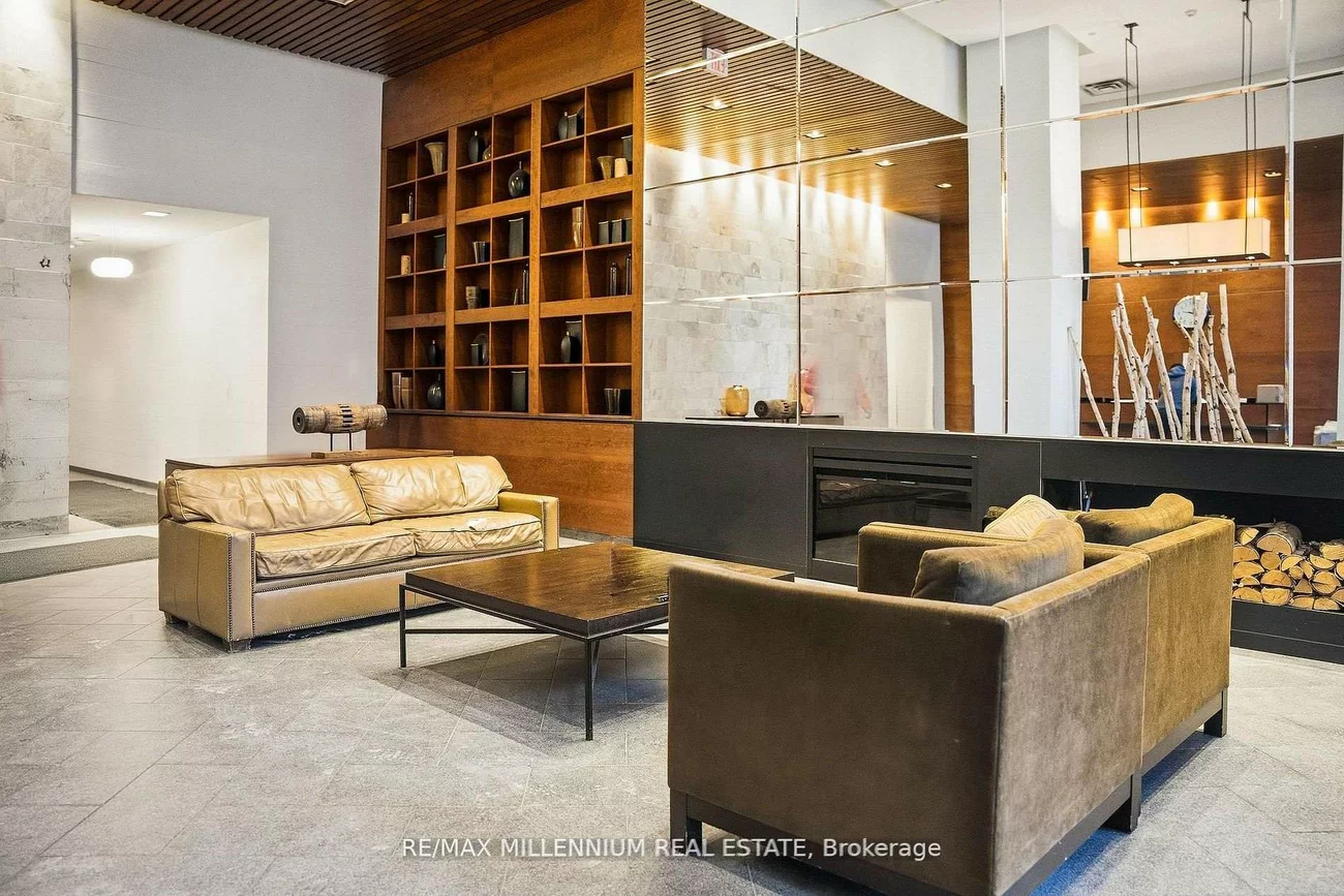 330, Royal Princess, City Centre, Mississauga