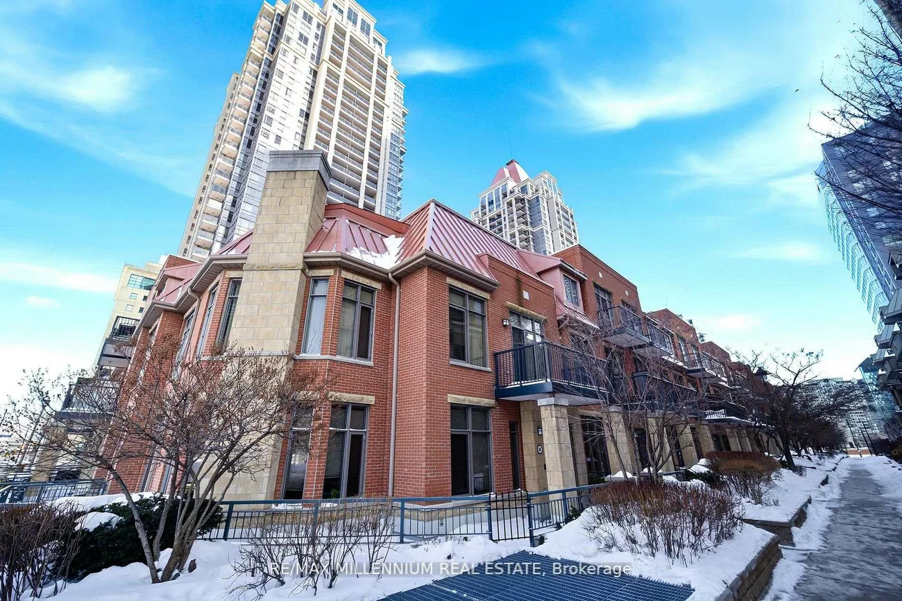 330, Royal Princess, City Centre, Mississauga