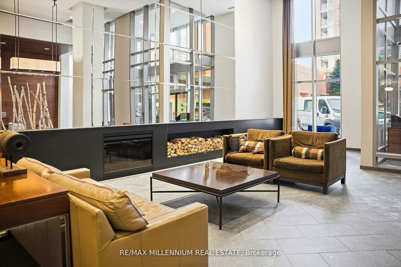 330, Royal Princess, City Centre, Mississauga