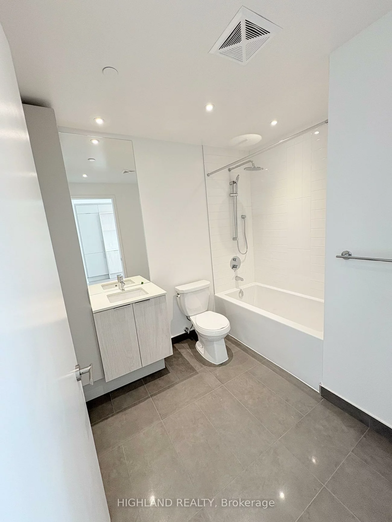 448, Burnhamthorpe, City Centre, Mississauga