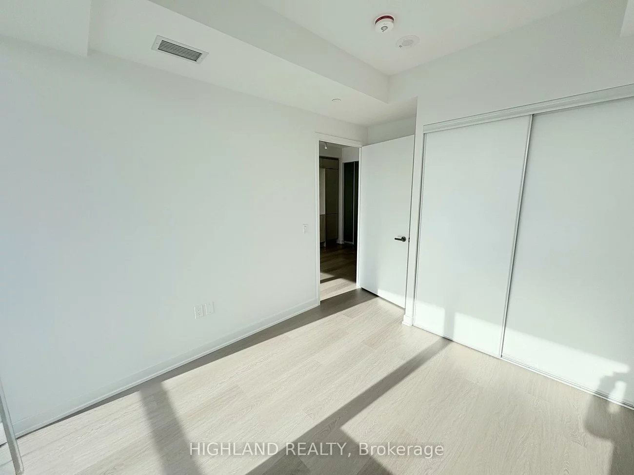 448, Burnhamthorpe, City Centre, Mississauga