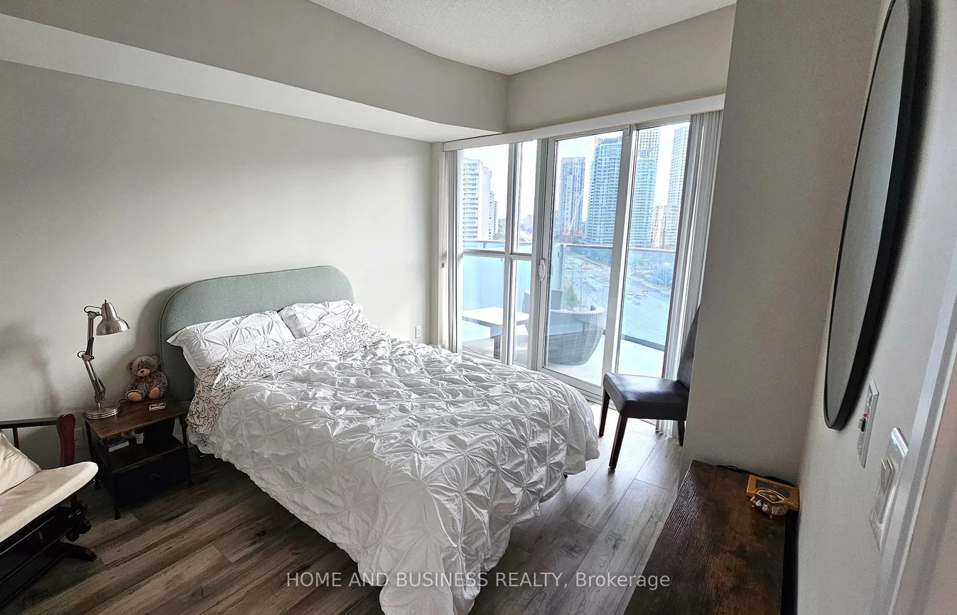 60, Absolute, City Centre, Mississauga