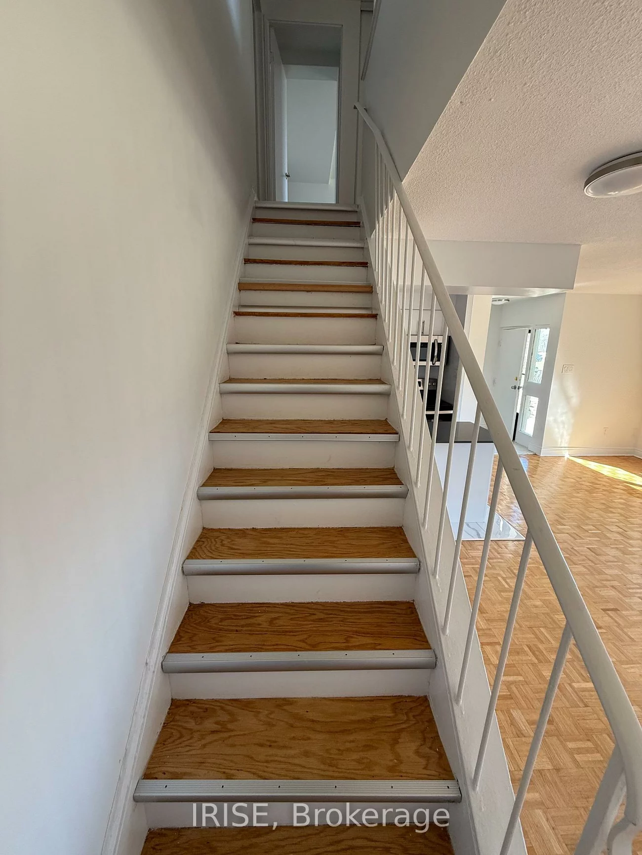 7555, Goreway, Malton, Mississauga