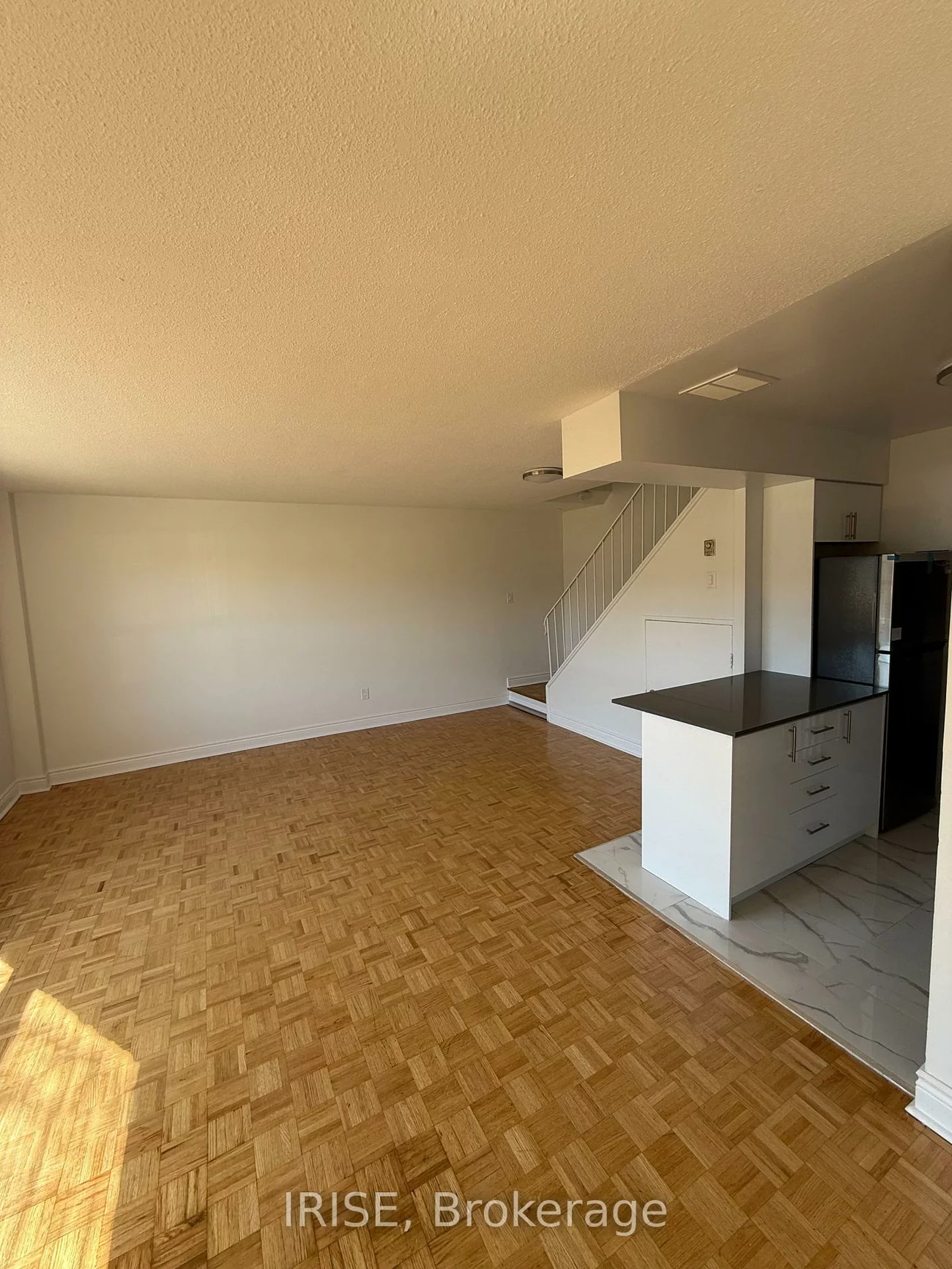 7555, Goreway, Malton, Mississauga