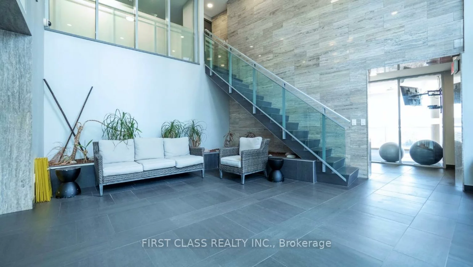 223, Webb, City Centre, Mississauga