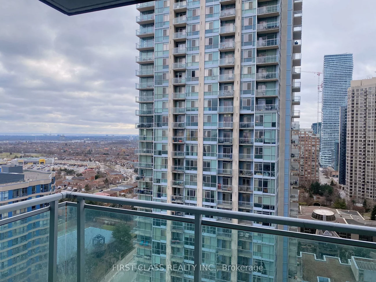 223, Webb, City Centre, Mississauga