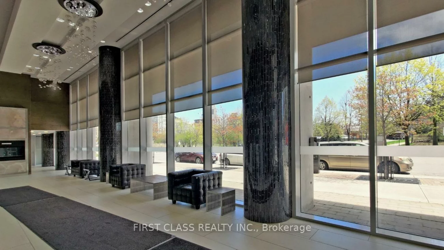 223, Webb, City Centre, Mississauga