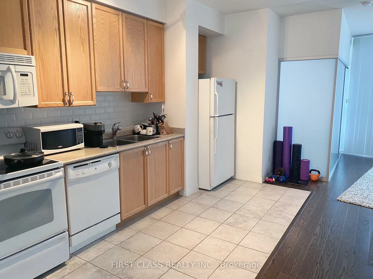 223, Webb, City Centre, Mississauga