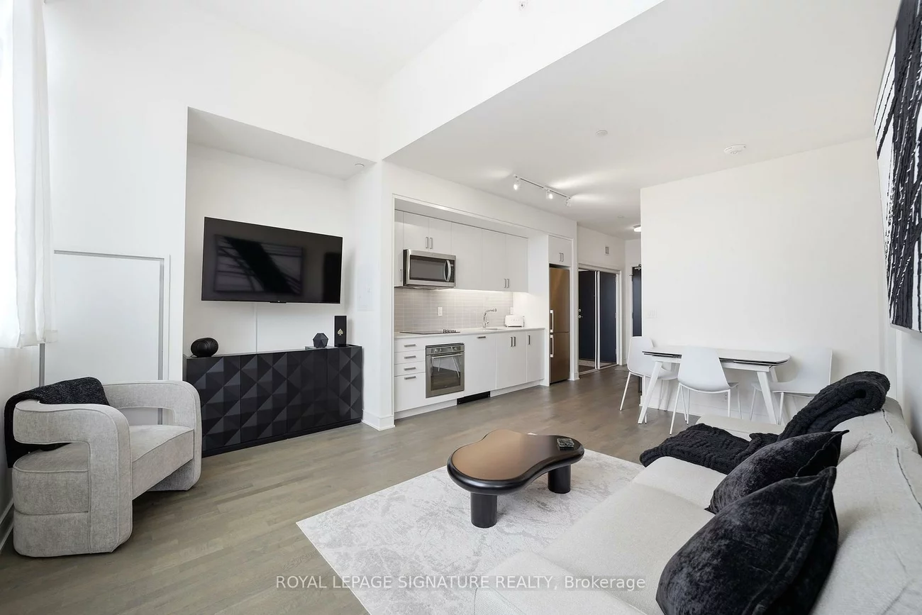 1575, Lakeshore, Clarkson, Mississauga