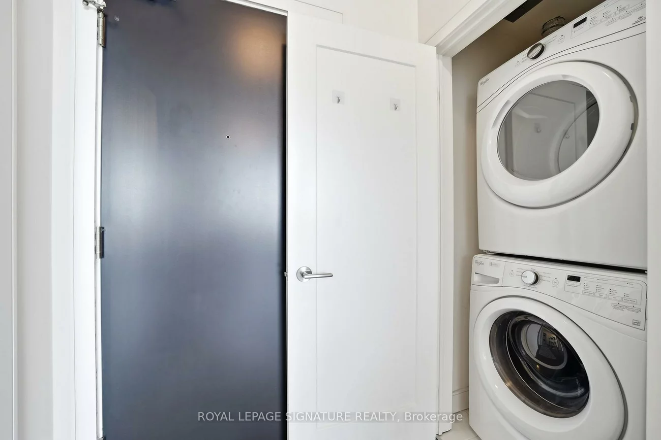 1575, Lakeshore, Clarkson, Mississauga