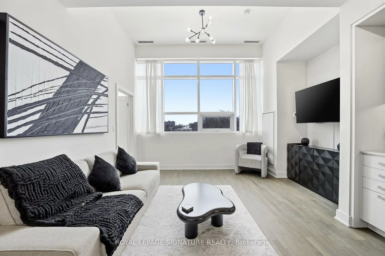 1575, Lakeshore, Clarkson, Mississauga