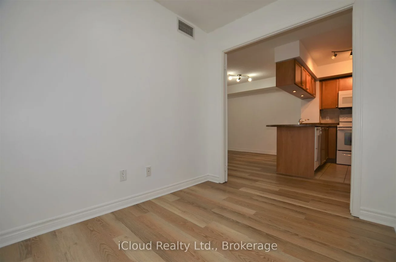 4090, Living Arts, City Centre, Mississauga