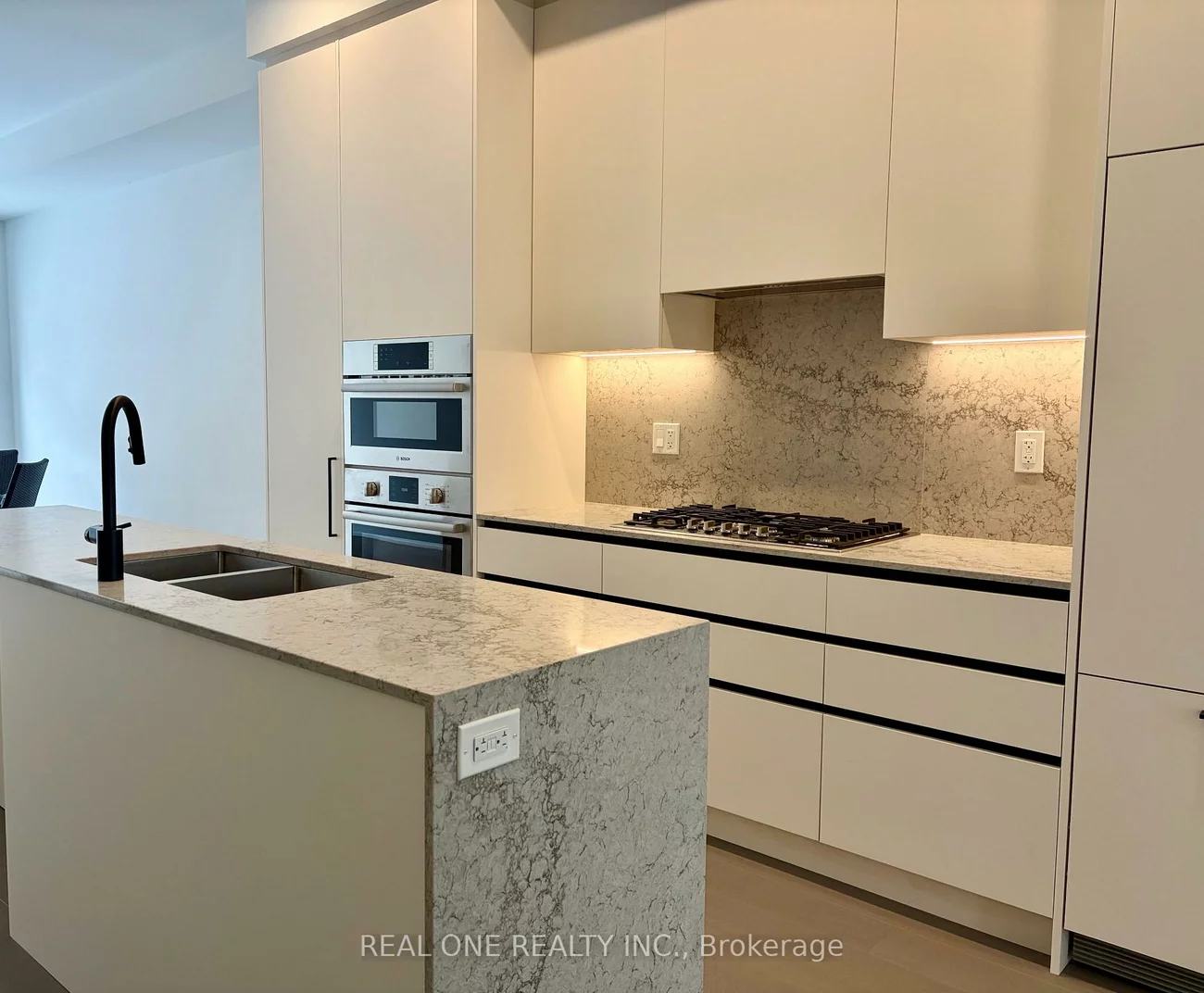 35, Lou Parsons, Port Credit, Mississauga