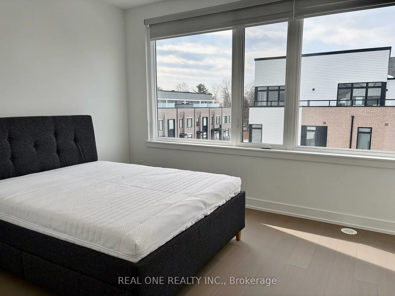 35, Lou Parsons, Port Credit, Mississauga