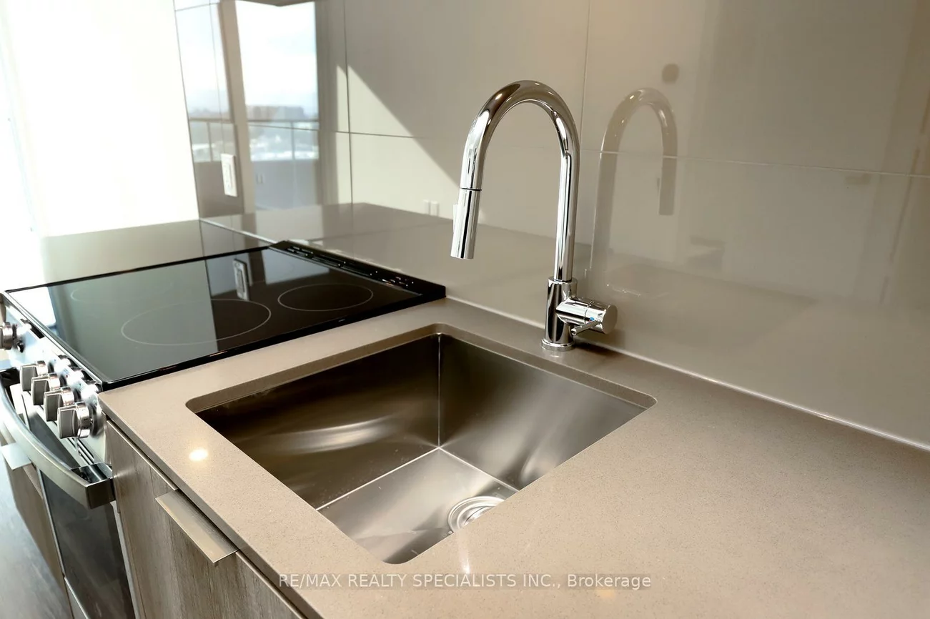 448, Burnhamthorpe, City Centre, Mississauga