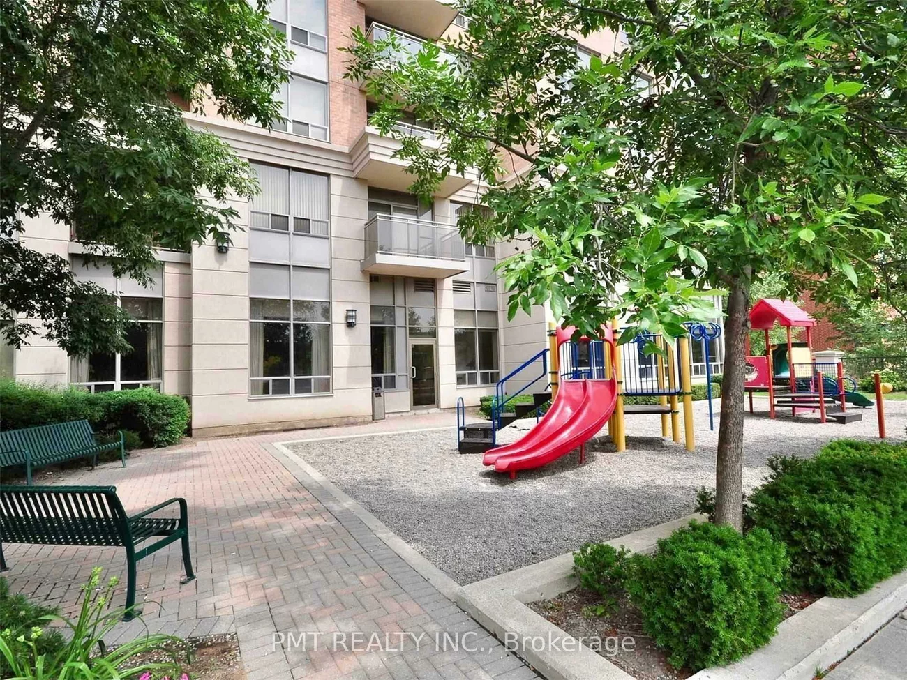 55, Strathaven, Hurontario, Mississauga