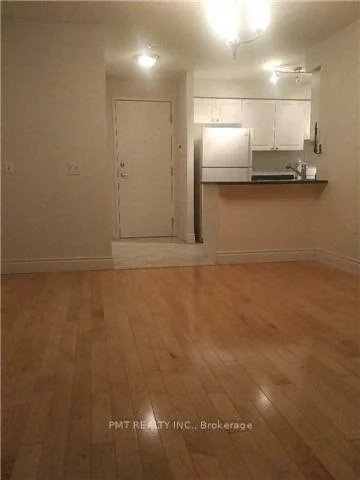 55, Strathaven, Hurontario, Mississauga