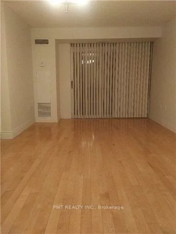 55, Strathaven, Hurontario, Mississauga