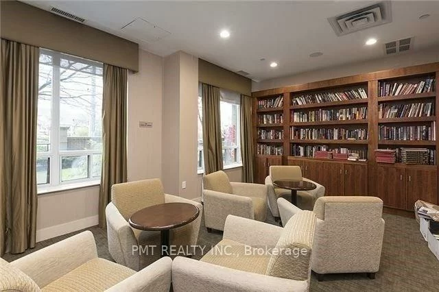 55, Strathaven, Hurontario, Mississauga