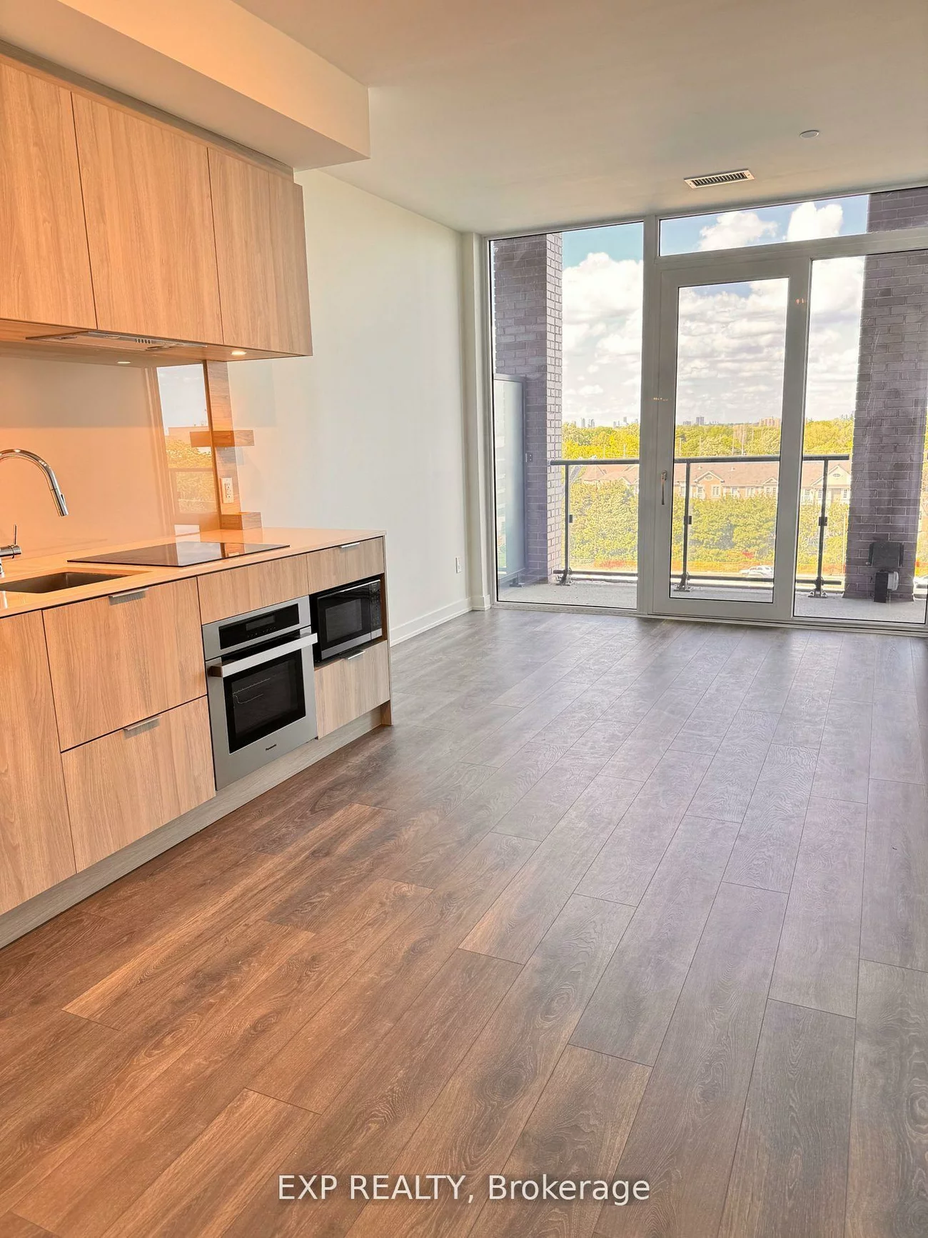 28, Ann, Port Credit, Mississauga