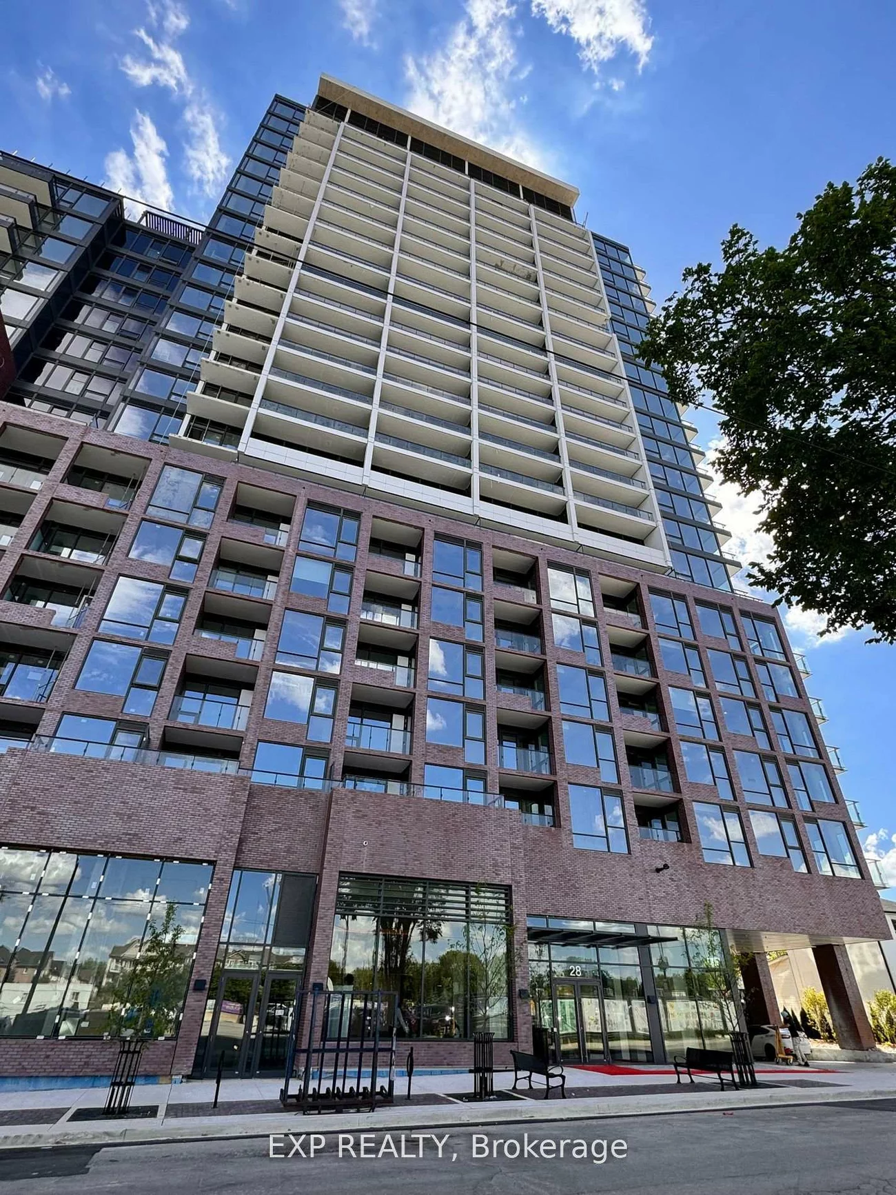 28, Ann, Port Credit, Mississauga