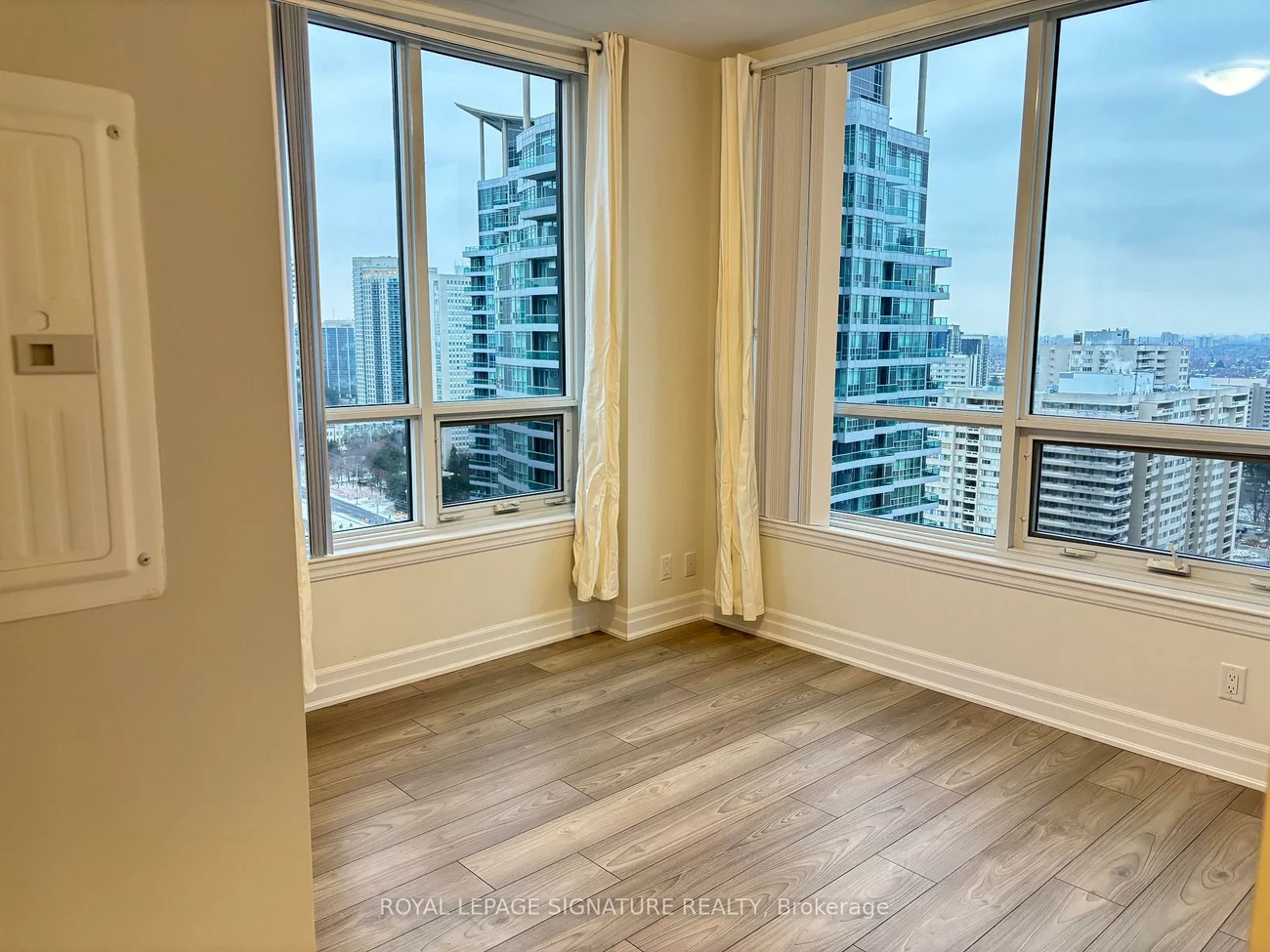 36, Elm, Fairview, Mississauga