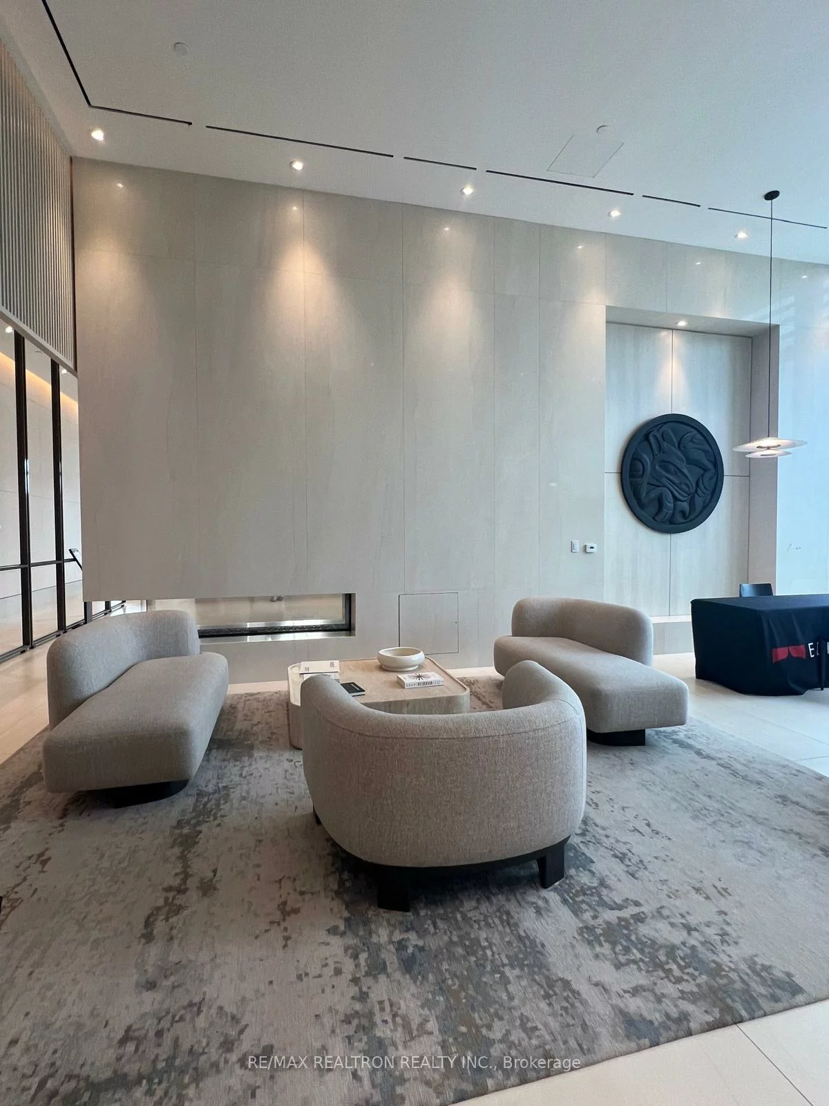 28, Ann, Port Credit, Mississauga