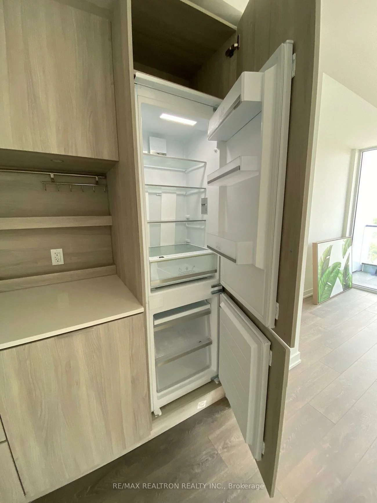 28, Ann, Port Credit, Mississauga