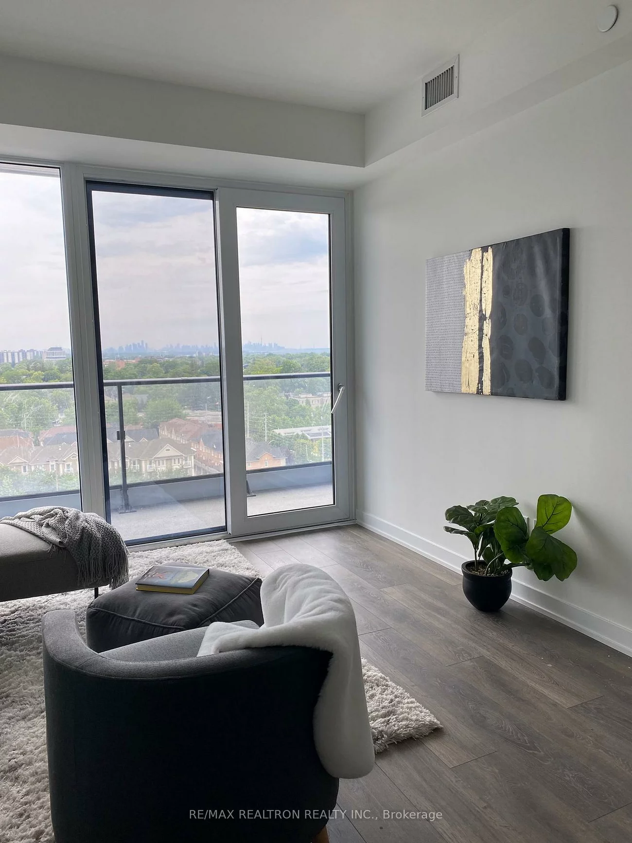 28, Ann, Port Credit, Mississauga