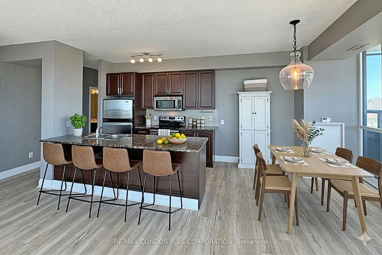 1, Hurontario, Port Credit, Mississauga