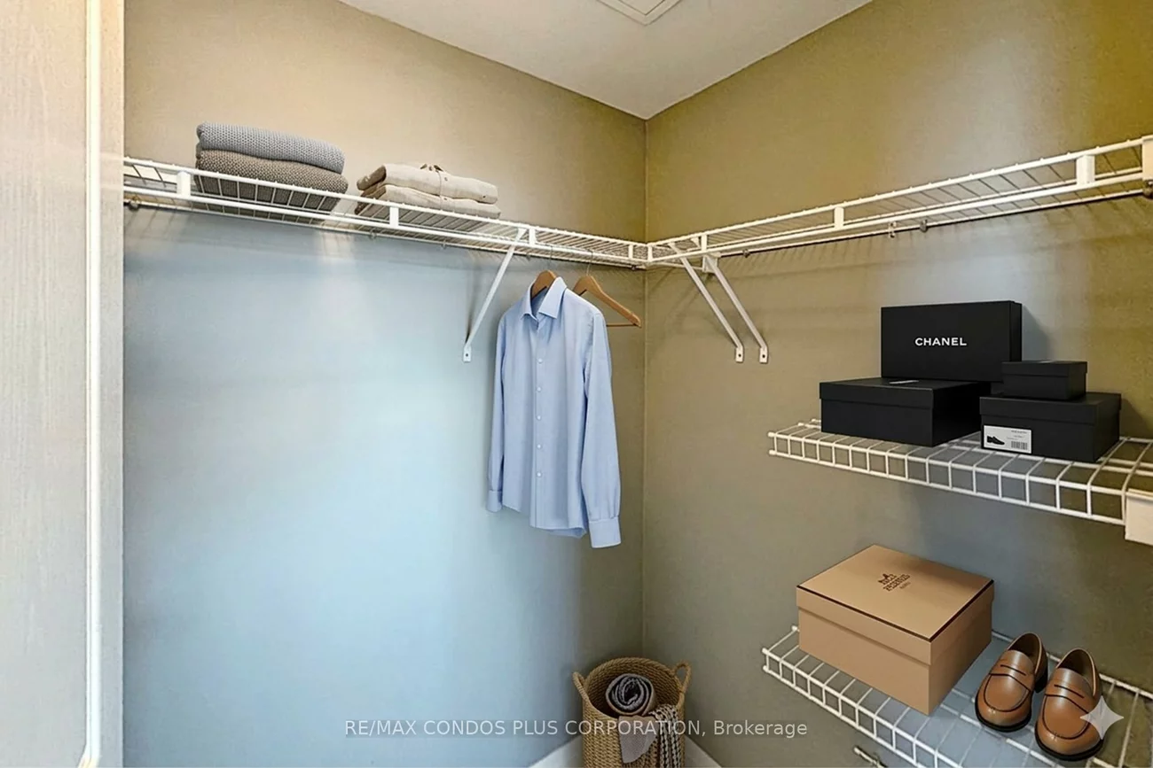 1, Hurontario, Port Credit, Mississauga