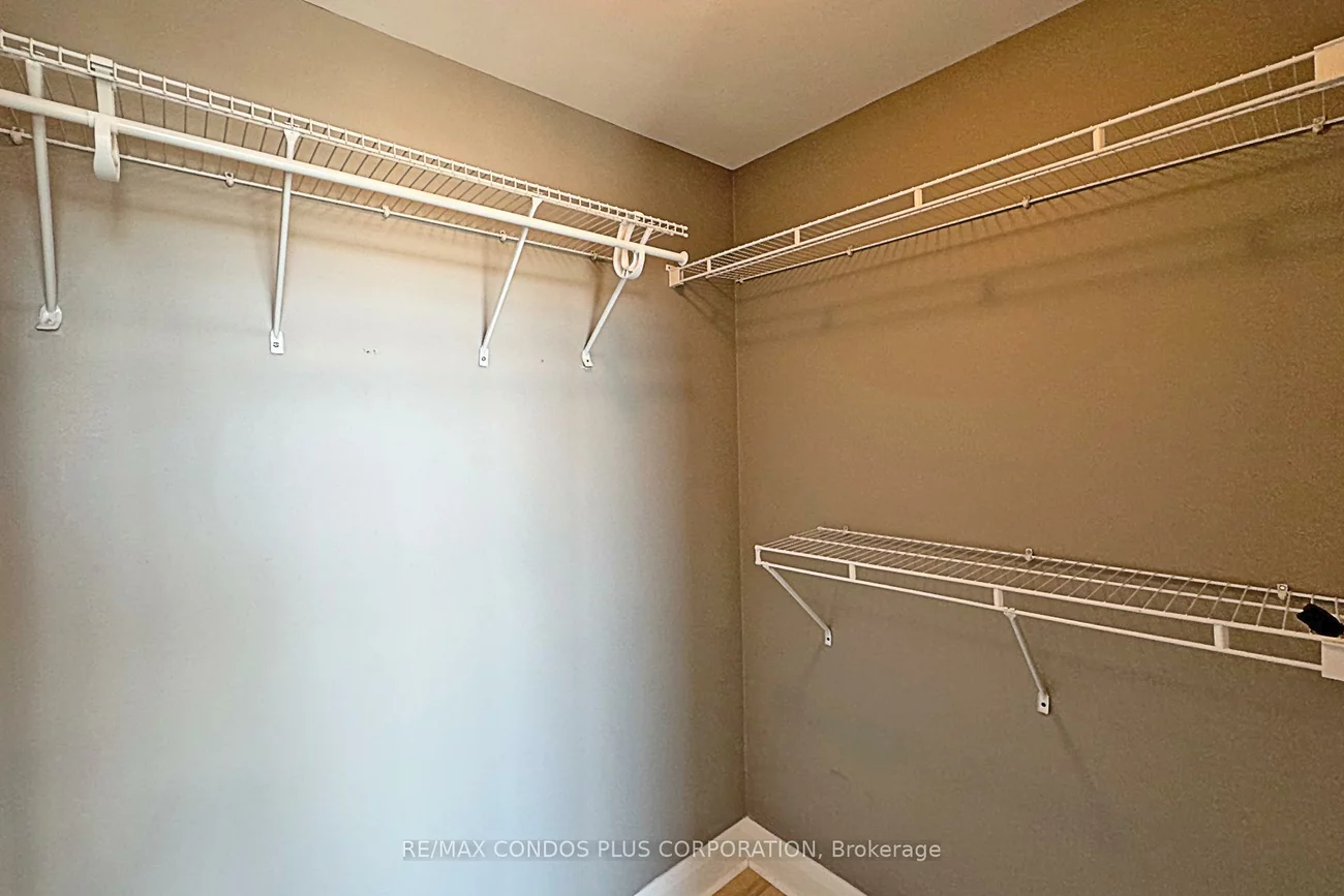 1, Hurontario, Port Credit, Mississauga