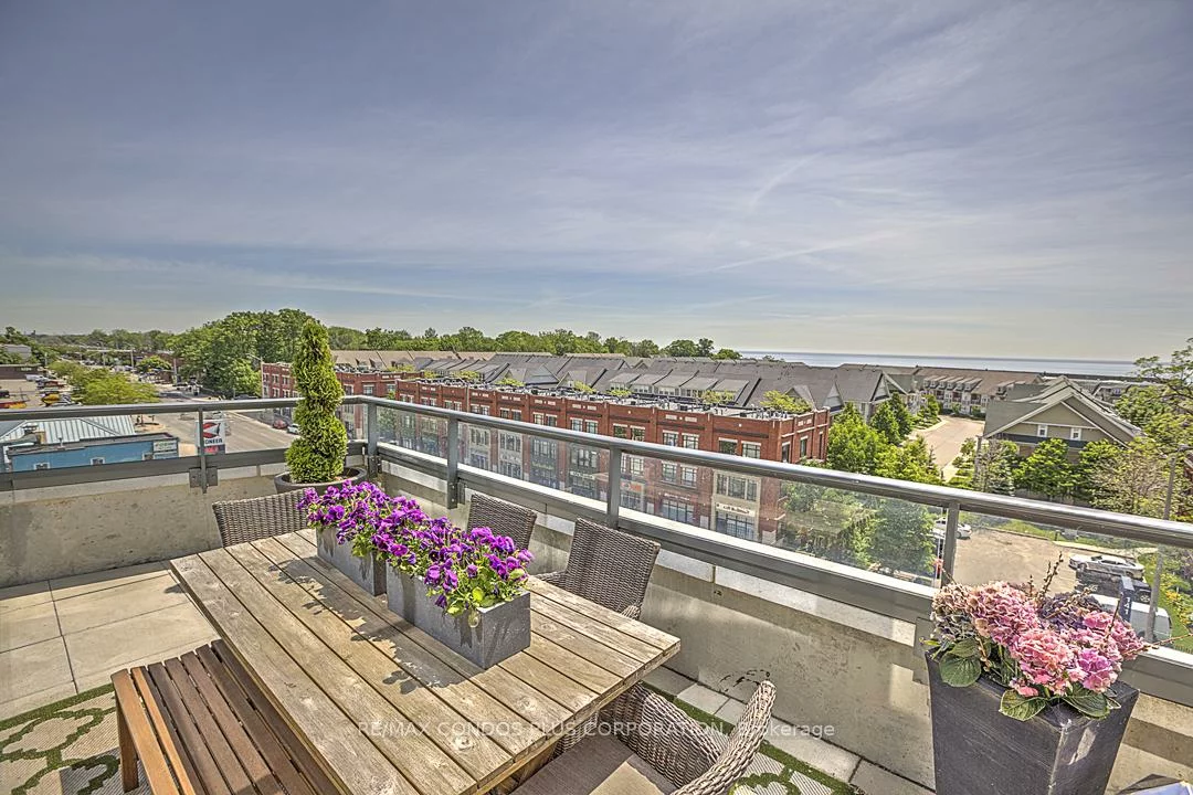 1, Hurontario, Port Credit, Mississauga