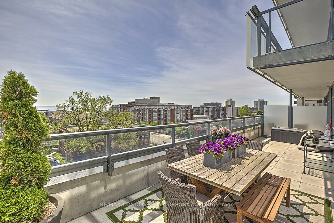 1, Hurontario, Port Credit, Mississauga