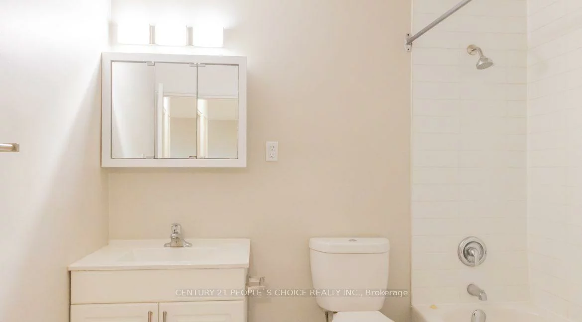 1061, Seneca, Port Credit, Mississauga