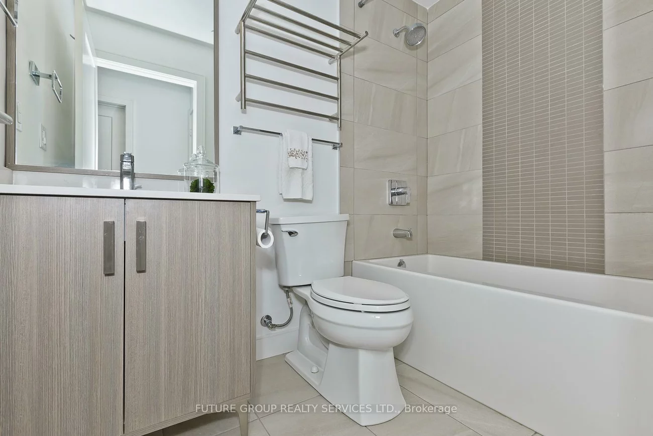 1575, Lakeshore, Clarkson, Mississauga