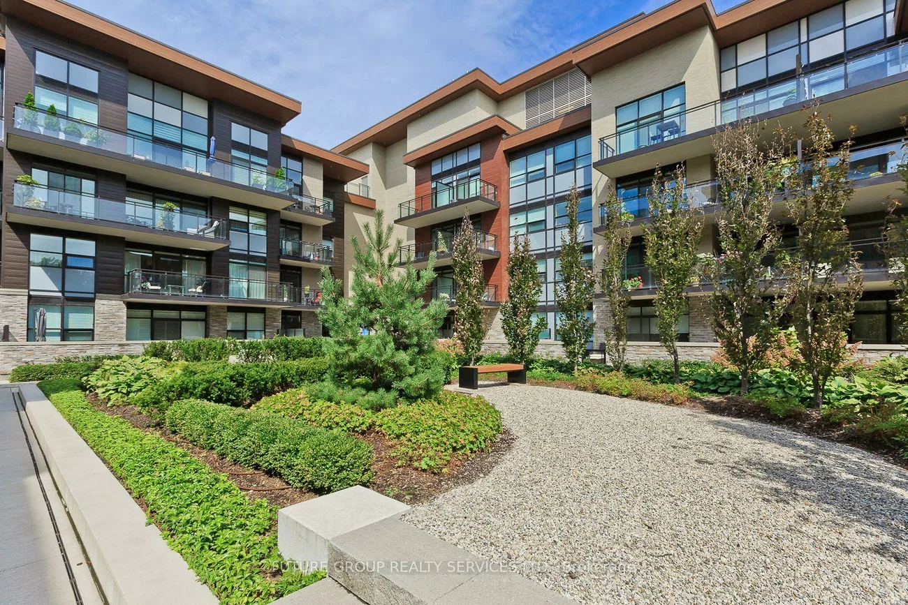 1575, Lakeshore, Clarkson, Mississauga